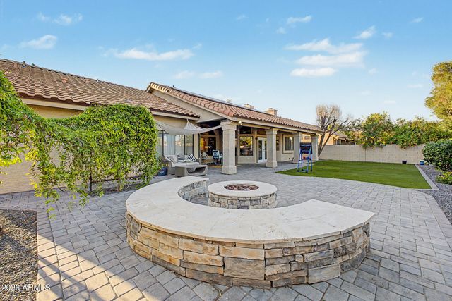 9623 S MAPLE Avenue, Tempe, AZ 85284