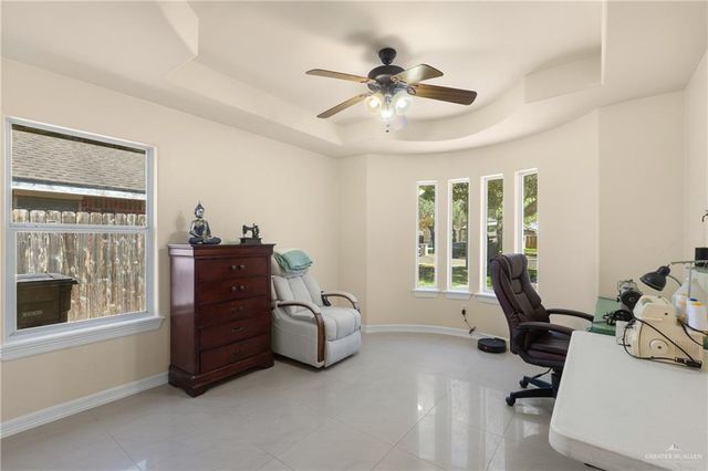 611 Dalobo Boulevard, Edinburg, TX 78541