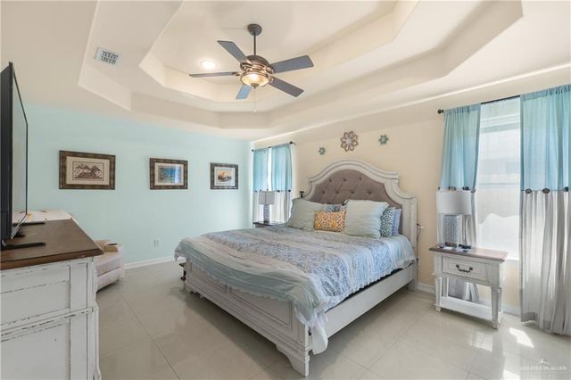 611 Dalobo Boulevard, Edinburg, TX 78541