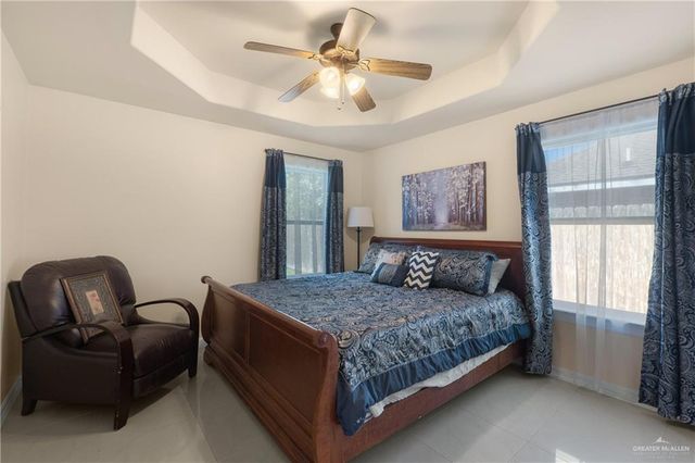 611 Dalobo Boulevard, Edinburg, TX 78541