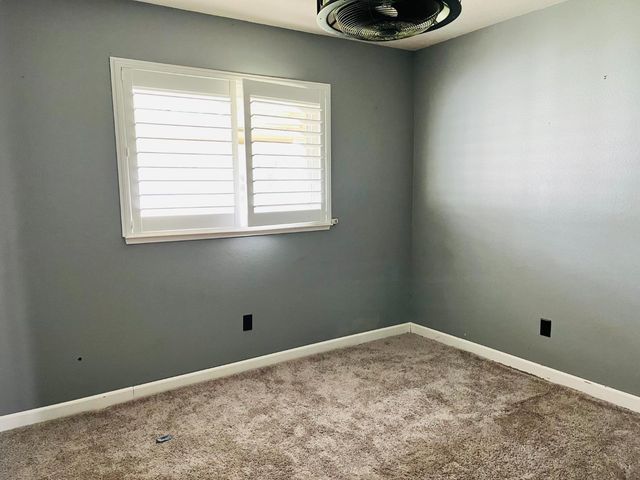 1740 Darby Ln, Ceres, CA 95307