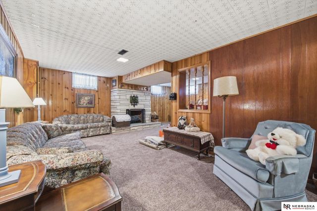 7212 S 41 Avenue, Bellevue, NE 68147