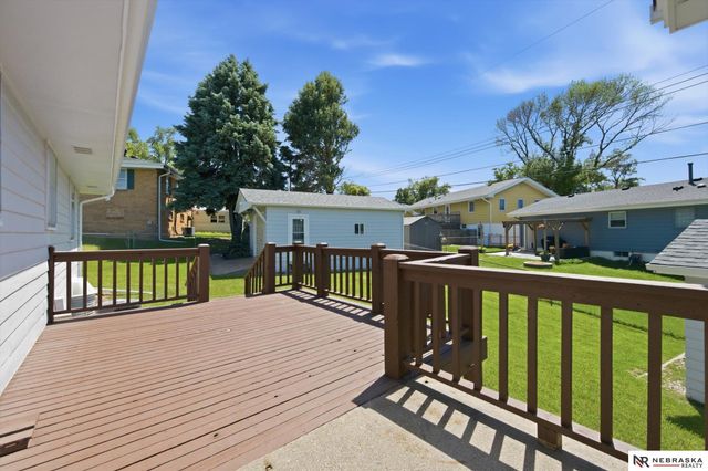 7212 S 41 Avenue, Bellevue, NE 68147