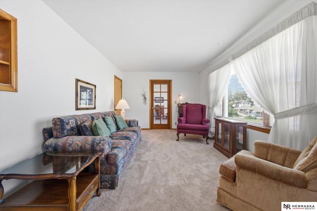 7212 S 41 Avenue, Bellevue, NE 68147