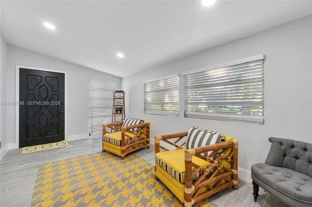 510 E Acre Dr, Plantation, FL 33317