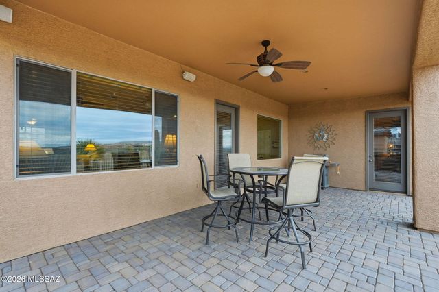 1962 W Acacia Bluffs Drive, Green Valley, AZ 85622