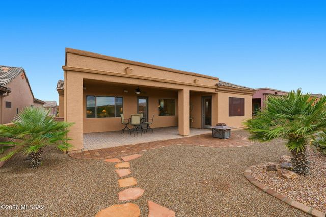 1962 W Acacia Bluffs Drive, Green Valley, AZ 85622