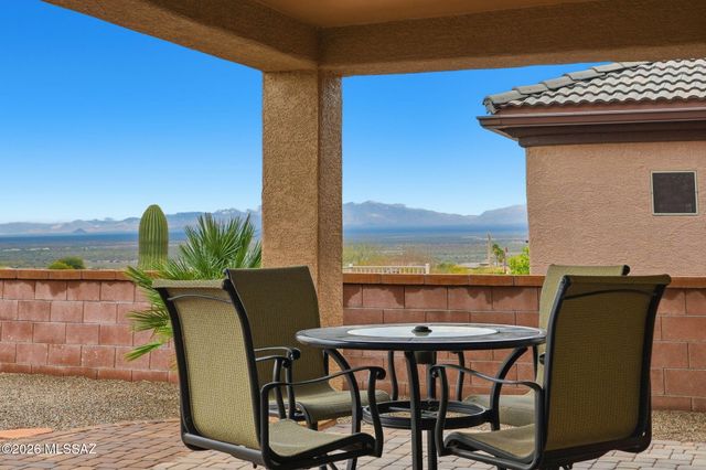 1962 W Acacia Bluffs Drive, Green Valley, AZ 85622