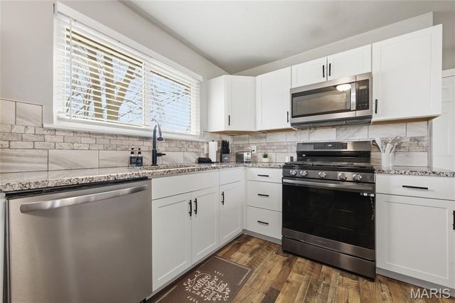 12 Saint Catherine Drive, St Peters, MO 63376