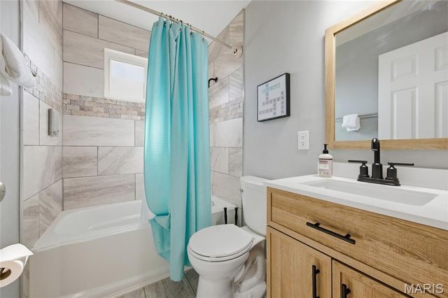 12 Saint Catherine Drive, St Peters, MO 63376