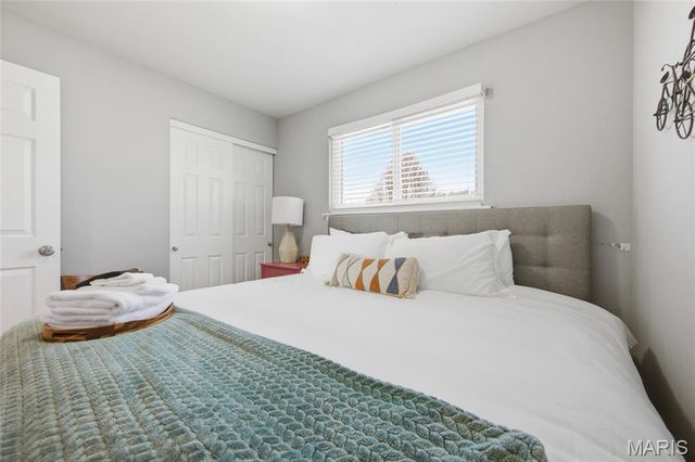 12 Saint Catherine Drive, St Peters, MO 63376