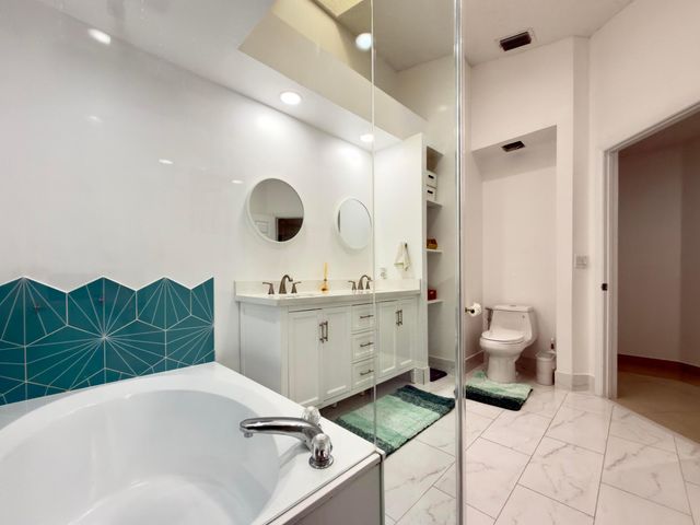 10189 Balsa Way, Palm Beach Gardens, FL 33410