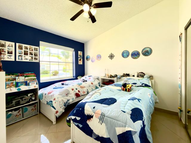 10189 Balsa Way, Palm Beach Gardens, FL 33410
