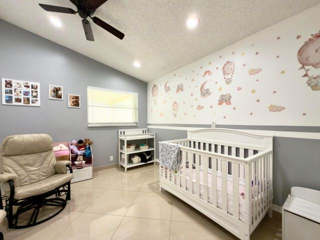 10189 Balsa Way, Palm Beach Gardens, FL 33410