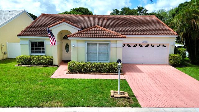 10189 Balsa Way, Palm Beach Gardens, FL 33410
