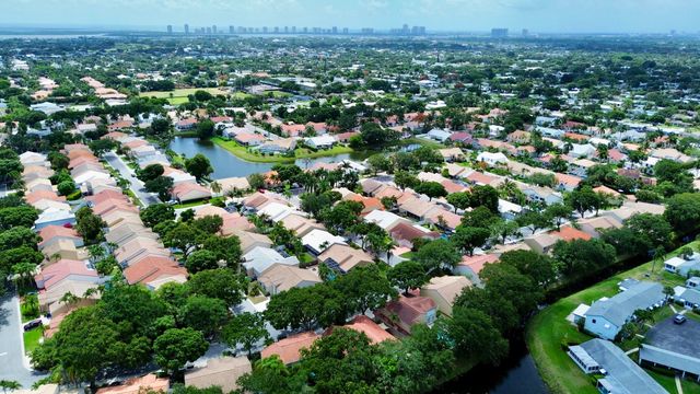 10189 Balsa Way, Palm Beach Gardens, FL 33410