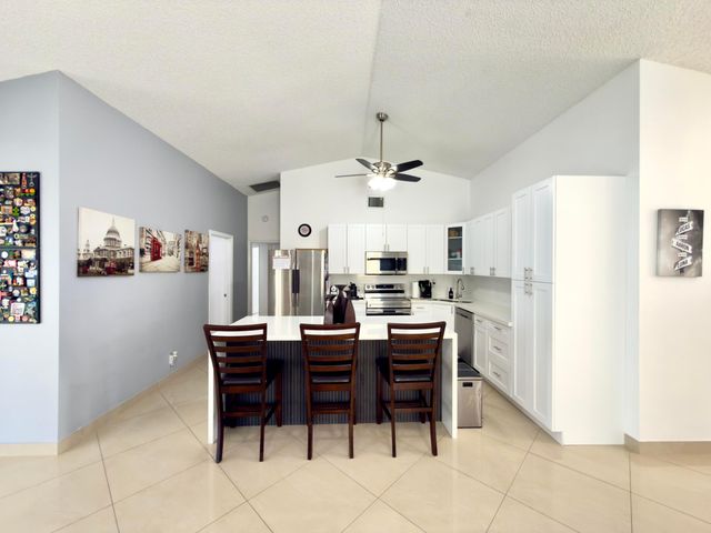 10189 Balsa Way, Palm Beach Gardens, FL 33410