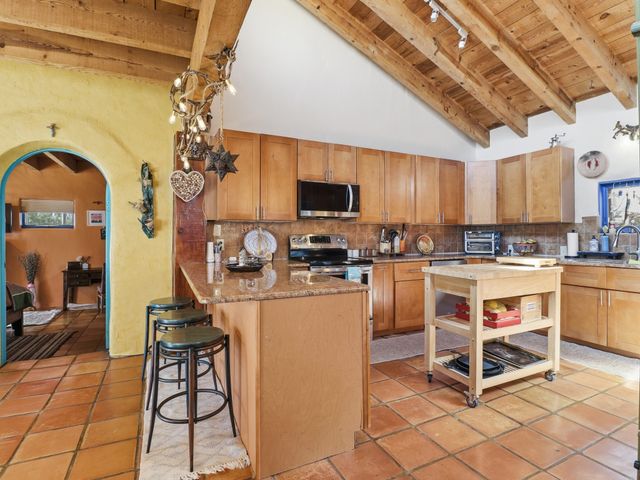 16 Jornada Place, Santa Fe, NM 87508