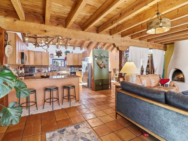 16 Jornada Place, Santa Fe, NM 87508