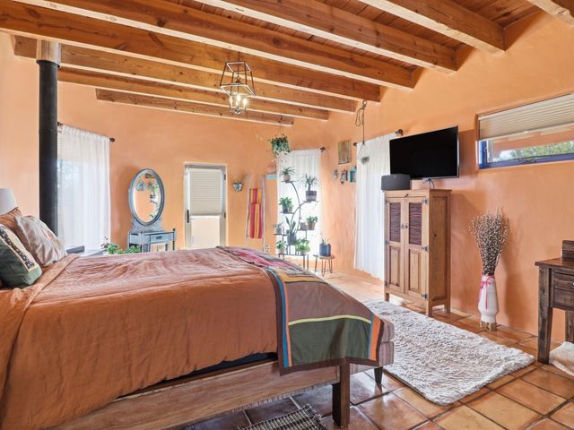 16 Jornada Place, Santa Fe, NM 87508