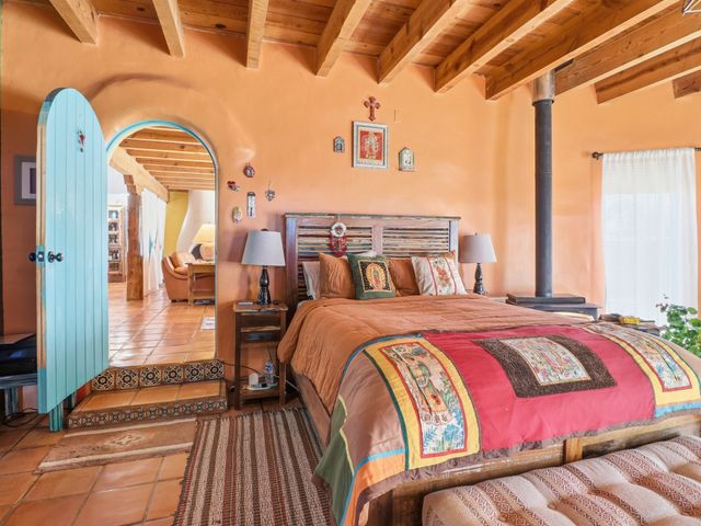 16 Jornada Place, Santa Fe, NM 87508