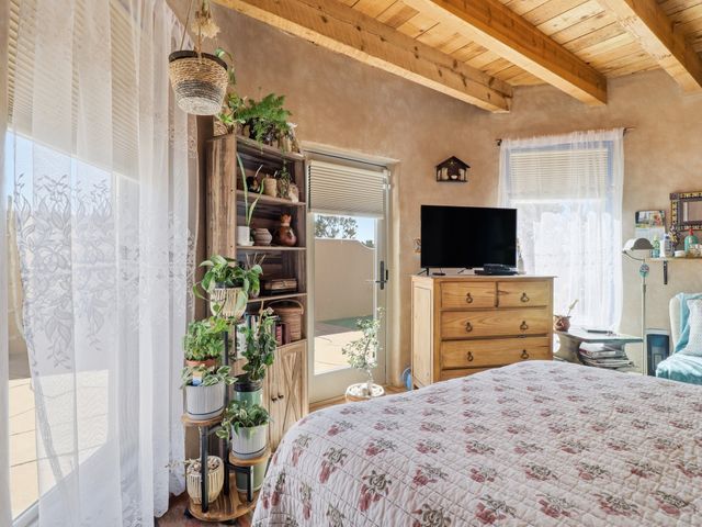 16 Jornada Place, Santa Fe, NM 87508