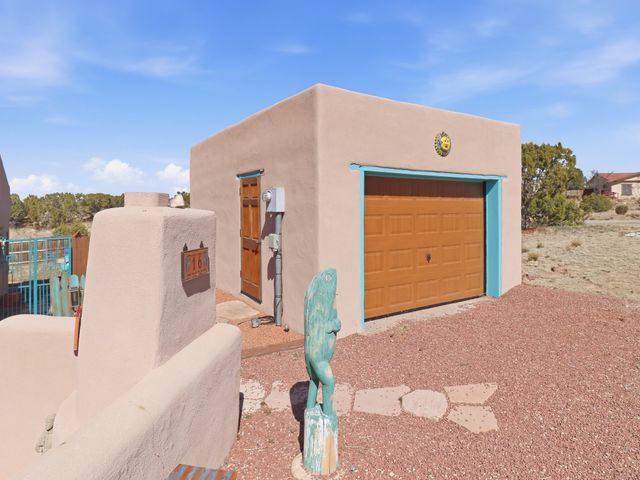 16 Jornada Place, Santa Fe, NM 87508