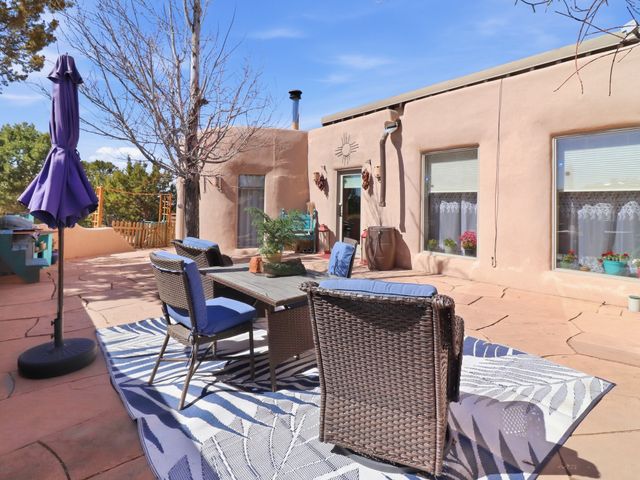 16 Jornada Place, Santa Fe, NM 87508