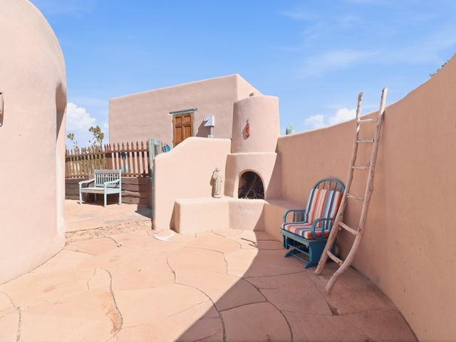 16 Jornada Place, Santa Fe, NM 87508