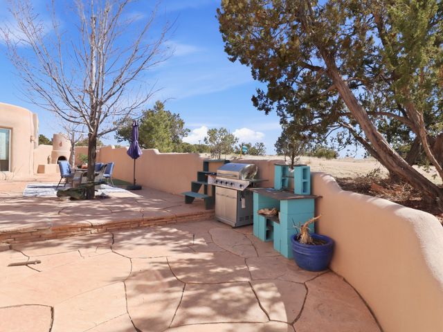 16 Jornada Place, Santa Fe, NM 87508