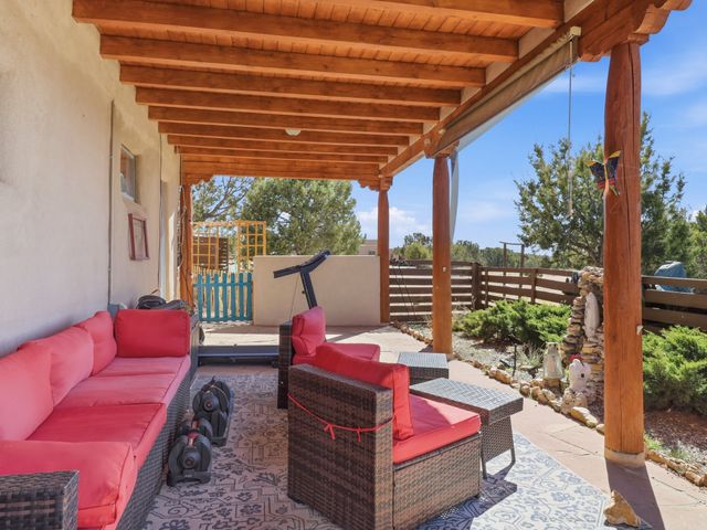 16 Jornada Place, Santa Fe, NM 87508