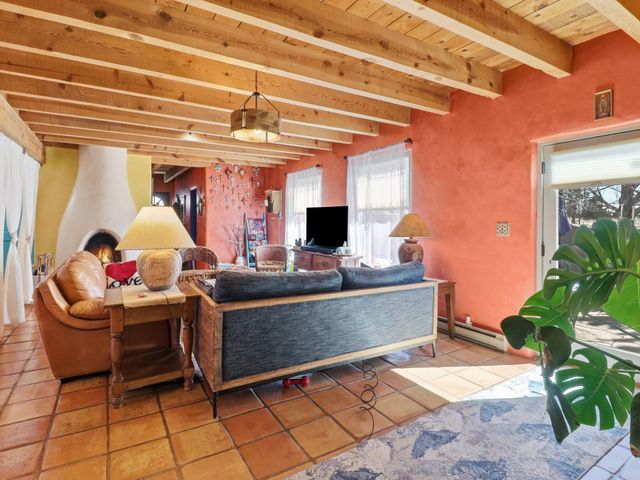 16 Jornada Place, Santa Fe, NM 87508