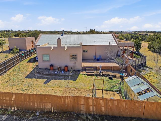 16 Jornada Place, Santa Fe, NM 87508