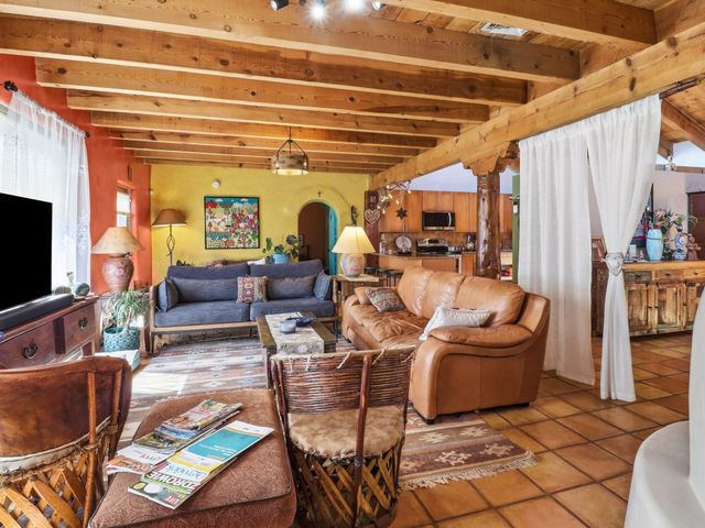 16 Jornada Place, Santa Fe, NM 87508