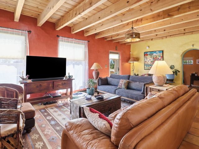 16 Jornada Place, Santa Fe, NM 87508