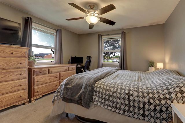 3149 N DURKEE STREET, Appleton, WI 54911