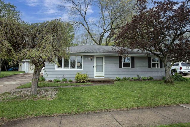 3149 N DURKEE STREET, Appleton, WI 54911