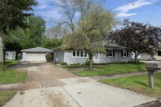 3149 N DURKEE STREET, Appleton, WI 54911