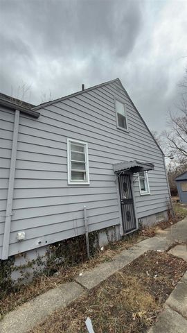 12140 Wayburn Street, Detroit, MI 48224
