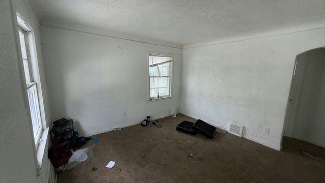 12140 Wayburn Street, Detroit, MI 48224