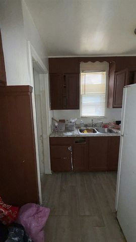 12140 Wayburn Street, Detroit, MI 48224