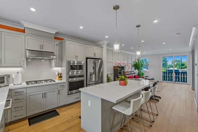 347 N Rengstorff Avenue, Mountain View, CA 94043