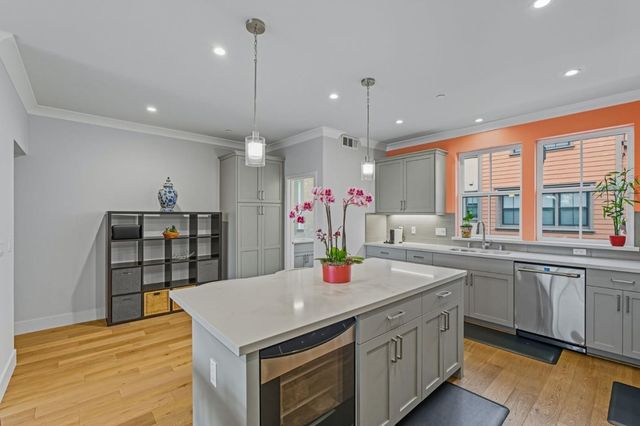 347 N Rengstorff Avenue, Mountain View, CA 94043