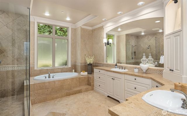 8407 255th Avenue NE, Redmond, WA 98053