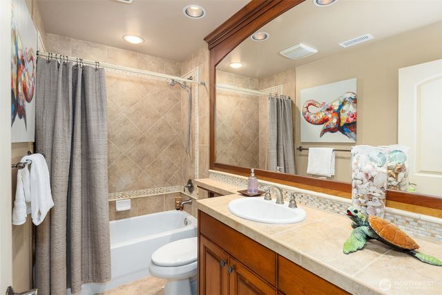 8407 255th Avenue NE, Redmond, WA 98053