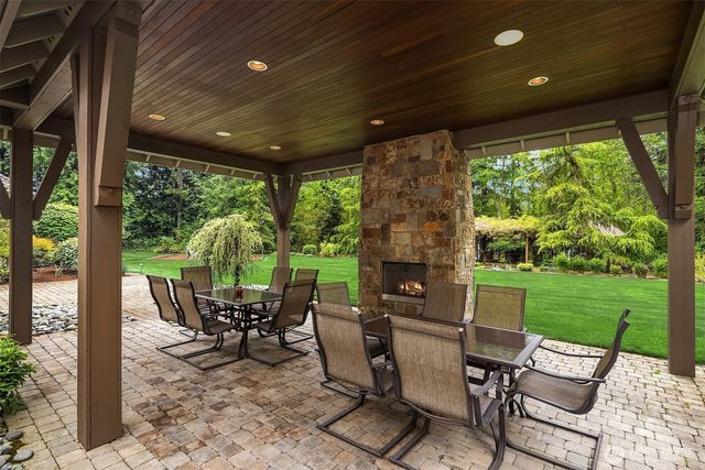 8407 255th Avenue NE, Redmond, WA 98053