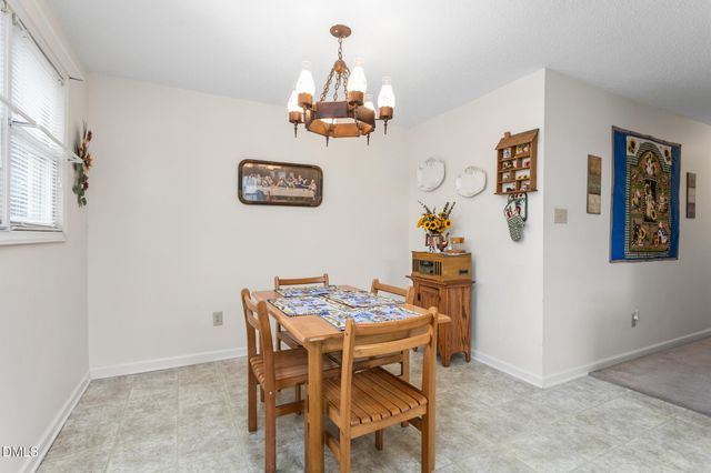 610 Larry Avenue, Graham, NC 27253