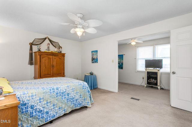 610 Larry Avenue, Graham, NC 27253