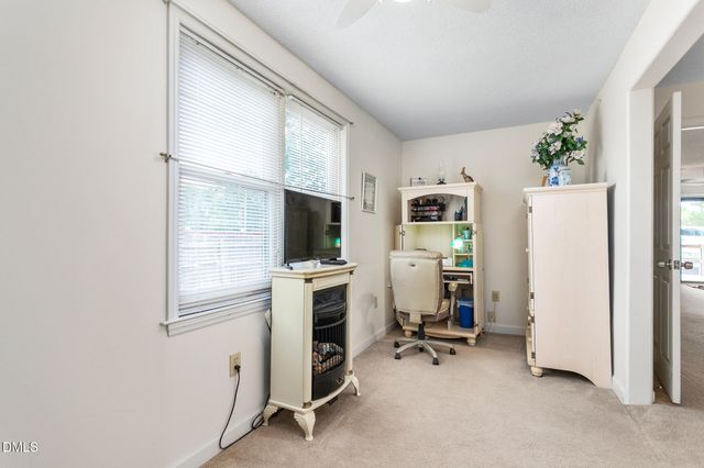 610 Larry Avenue, Graham, NC 27253