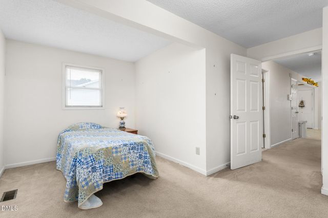 610 Larry Avenue, Graham, NC 27253